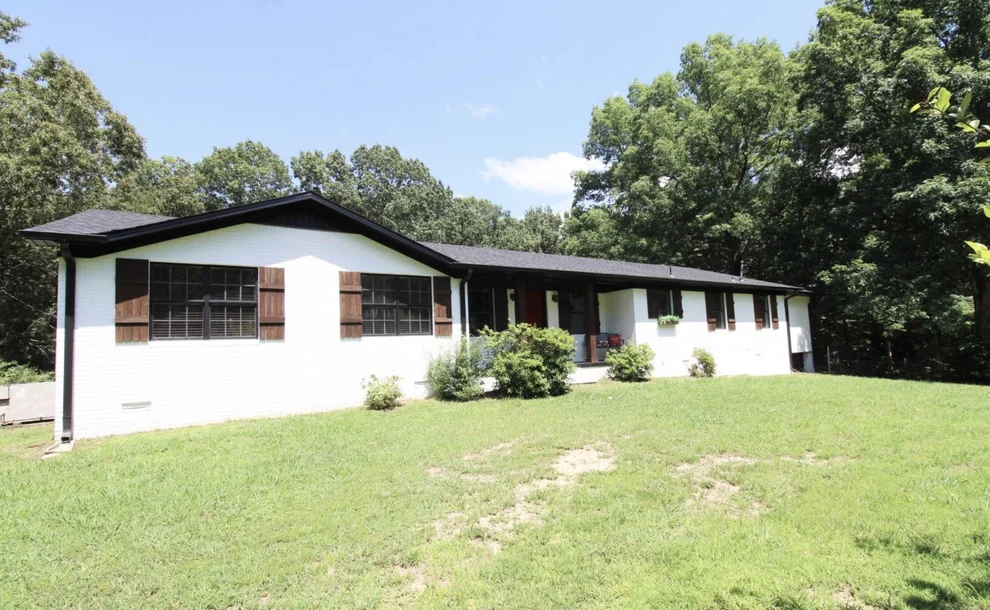 Unit for sale at 205 Melton Cir, Wildersville, TN 38388