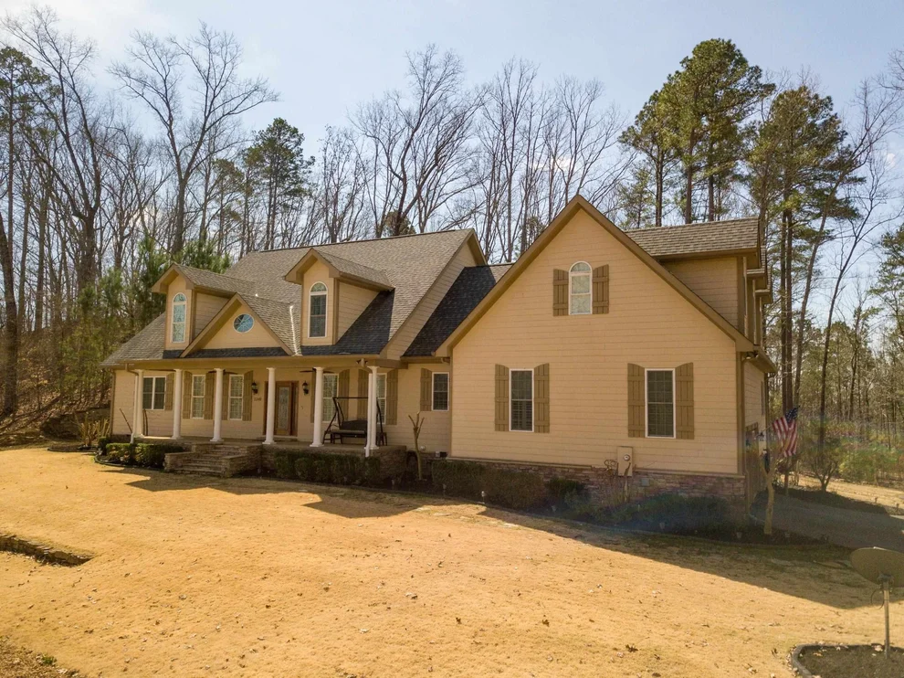 Unit for sale at 1240 POINT GRAND DR, Savannah, TN 38372