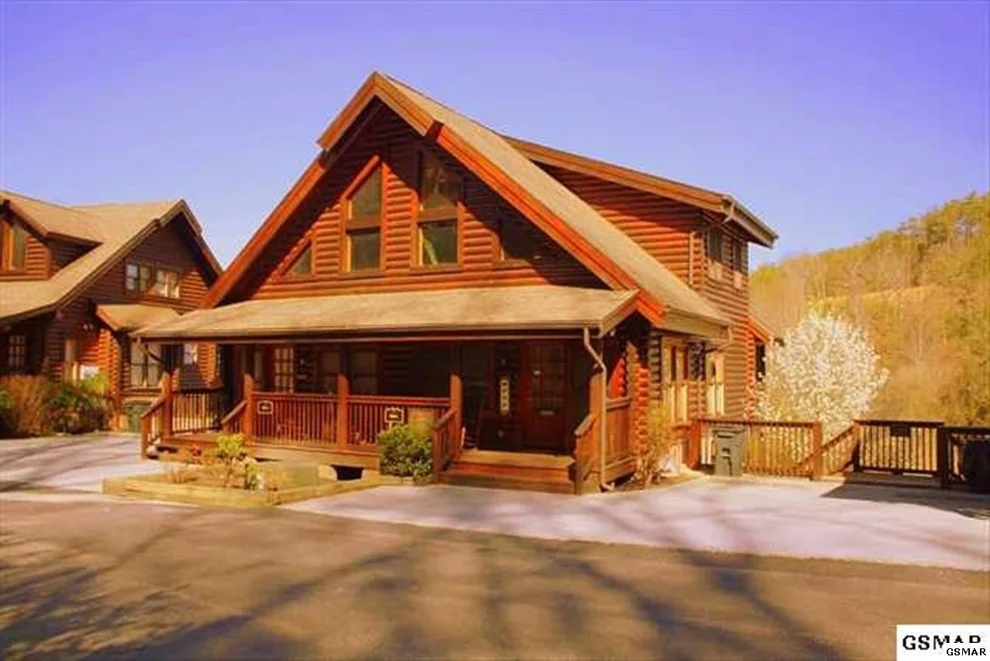 Unit for sale at 753 Golf View Boulevard, Pigeon Forge, TN 37863