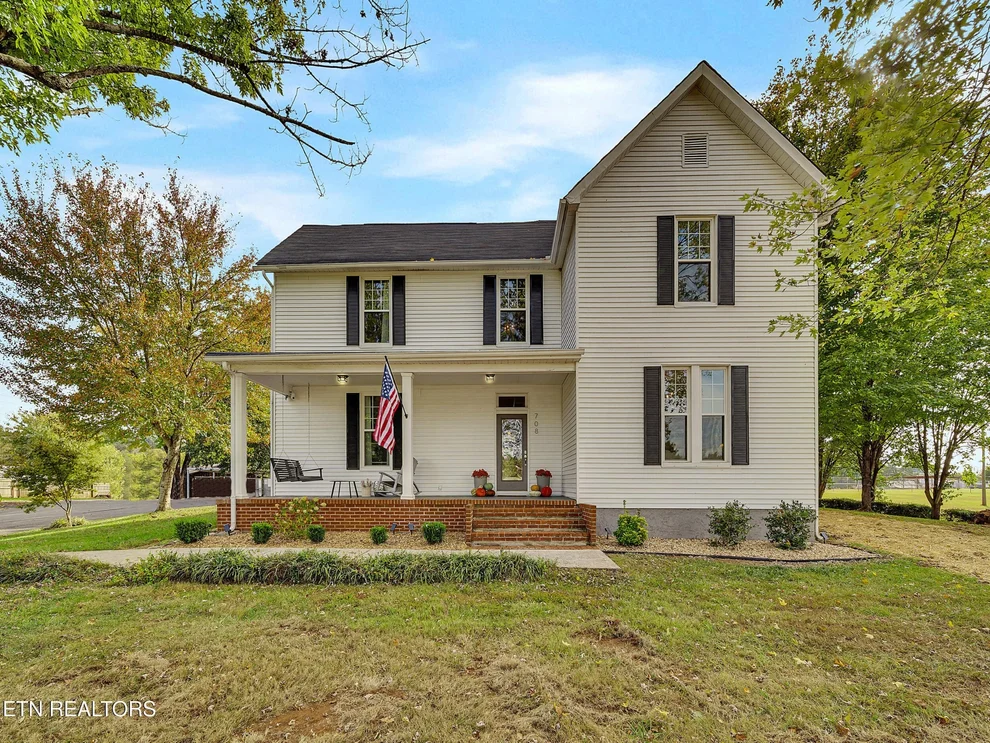 Unit for sale at 708 Sweetwater Vonore Rd, Sweetwater, TN 37874