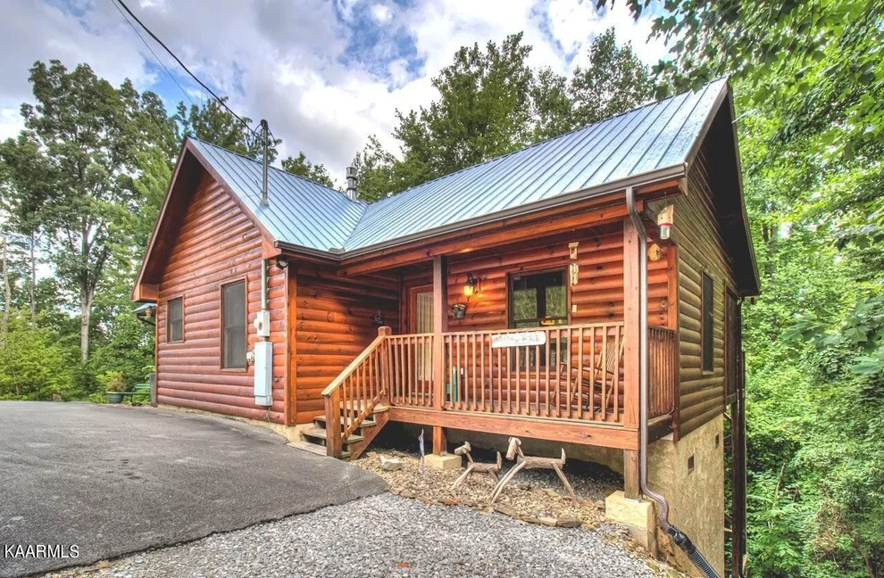Unit for sale at 1229 Annes Rd, Gatlinburg, TN 37738