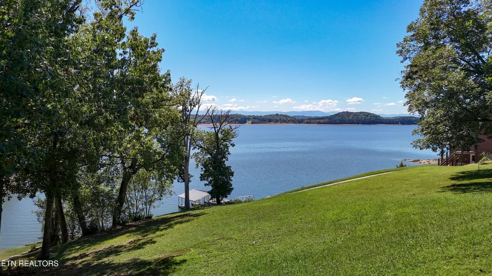 Unit for sale at 16 Alamo Trl, Dandridge, TN 37725