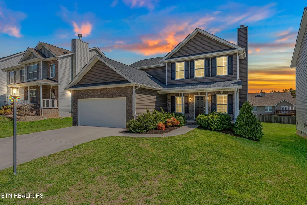 Unit for sale at 7432 Ladd Rd, Powell, TN 37849