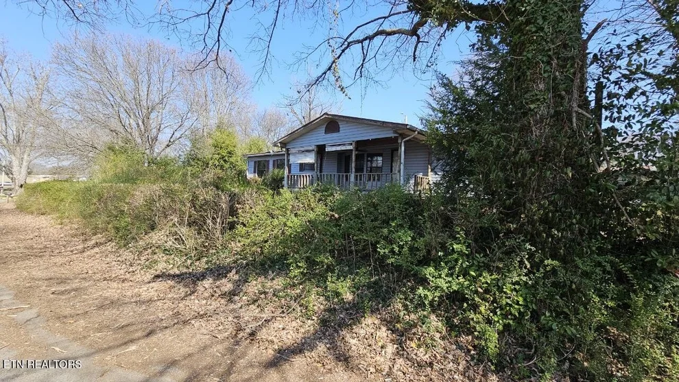 Unit for sale at 402 Long St, Englewood, TN 37329