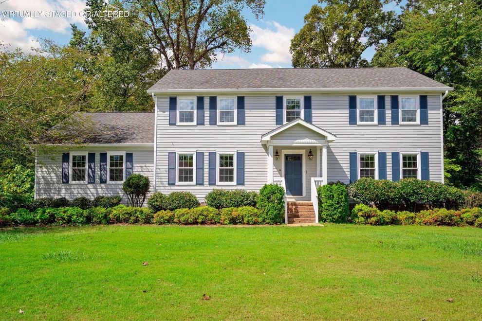 Unit for sale at 1639 Colonial Shores Drive, Hixson, TN 37343