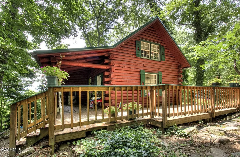 Unit for sale at 1008 E Foothills Dr., Gatlinburg, TN 37738