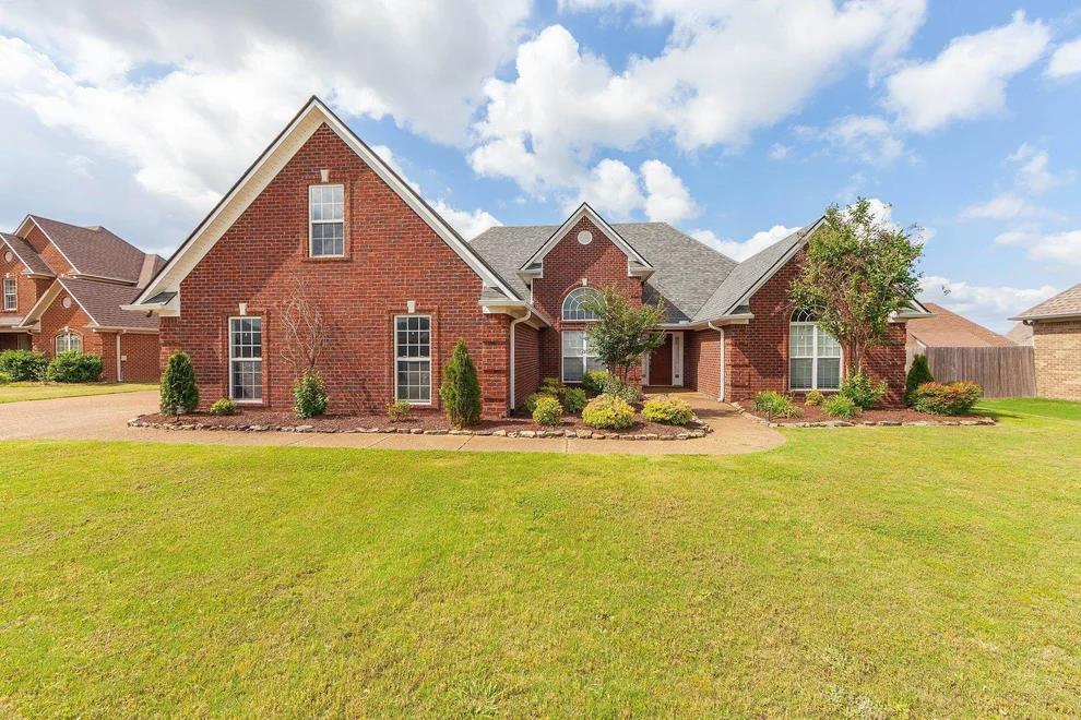 Unit for sale at 315 SHORT LEAF DR, Medina, TN 38355