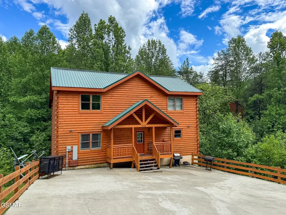 Unit for sale at 1614 Barn Door Lane, Sevierville, TN 37862