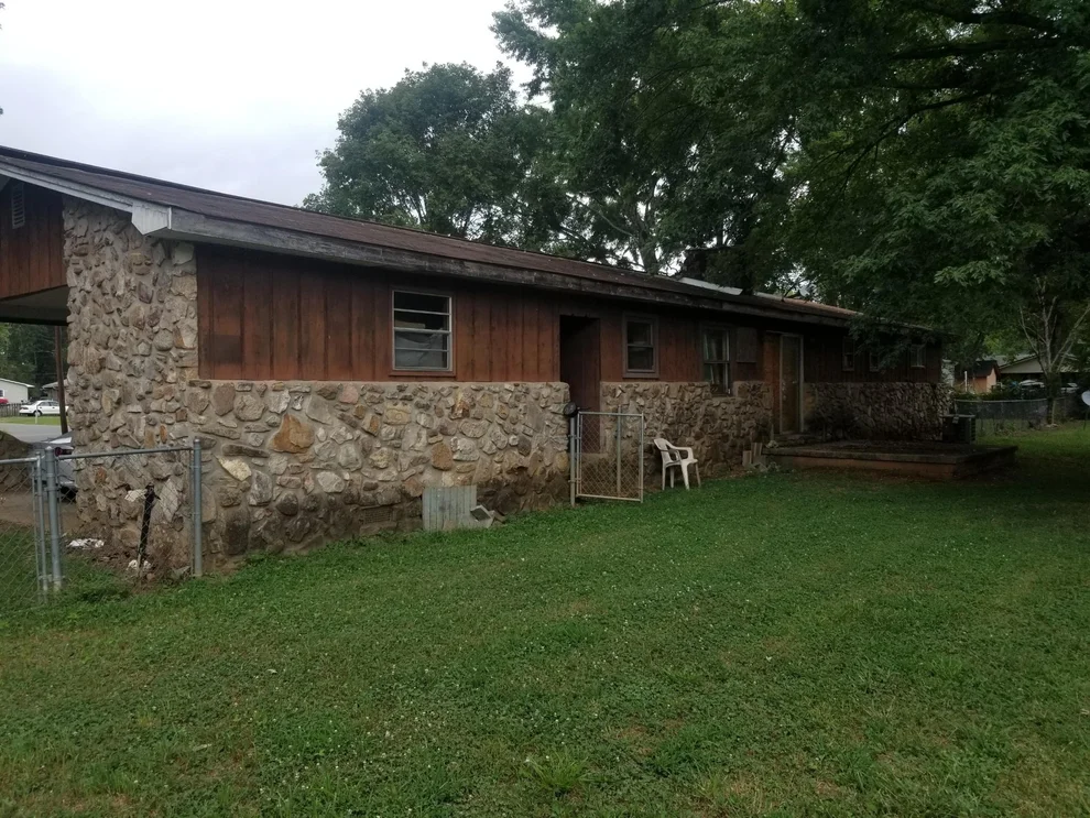 Unit for sale at 2414 Green Valley Rd Rd, Sevierville, TN 37876