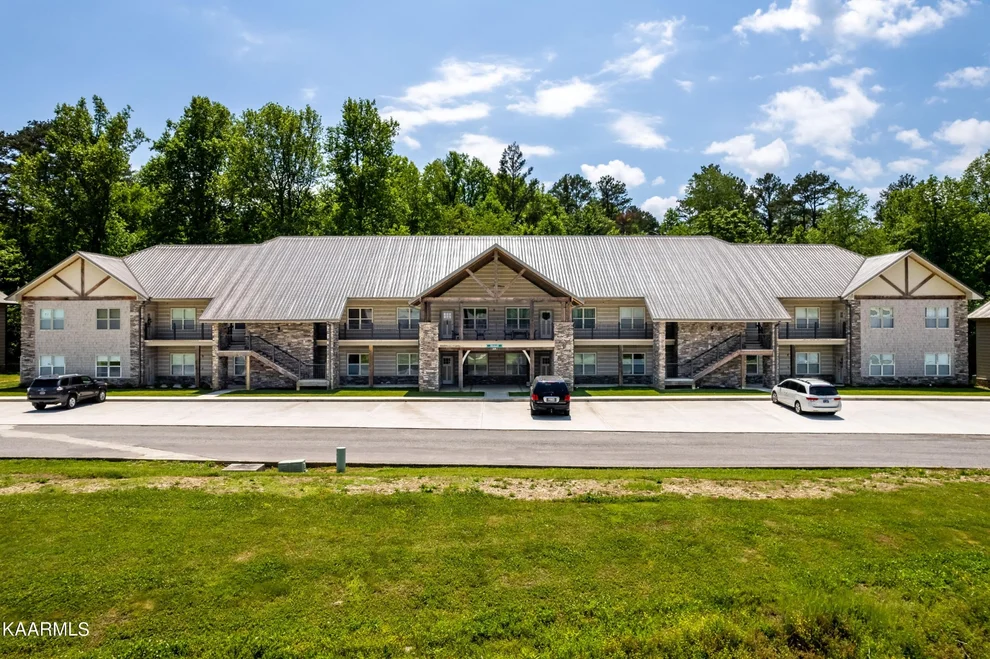 Unit for sale at 229 Bishops Cap Circle, Townsend, TN 37882