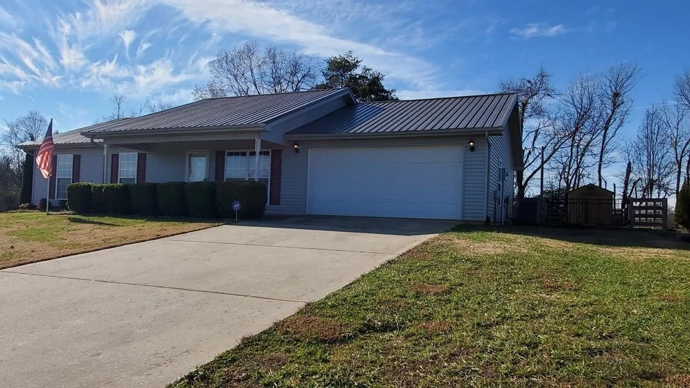 Unit for sale at 231 Putters Green Lane, Maryville, TN 37801
