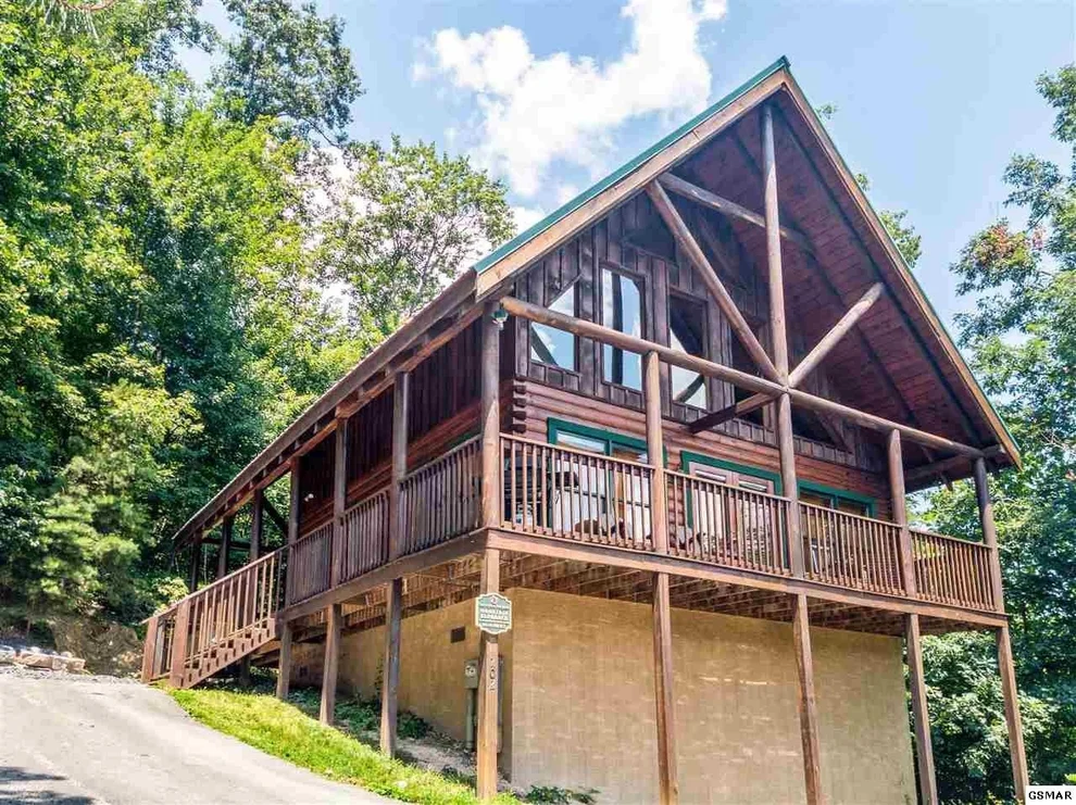 Unit for sale at 702 Ridgewood Way, Pigeon Forge, TN 37863
