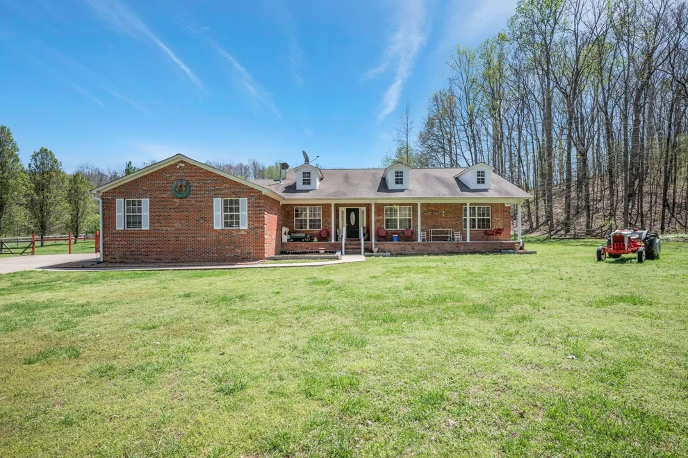 Unit for sale at 225 Richland Harbor Rd, Waverly, TN 37185