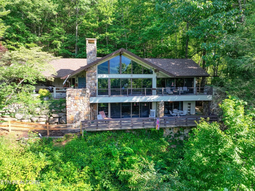 Unit for sale at 647 Sunshine Trail, Gatlinburg, TN 37738