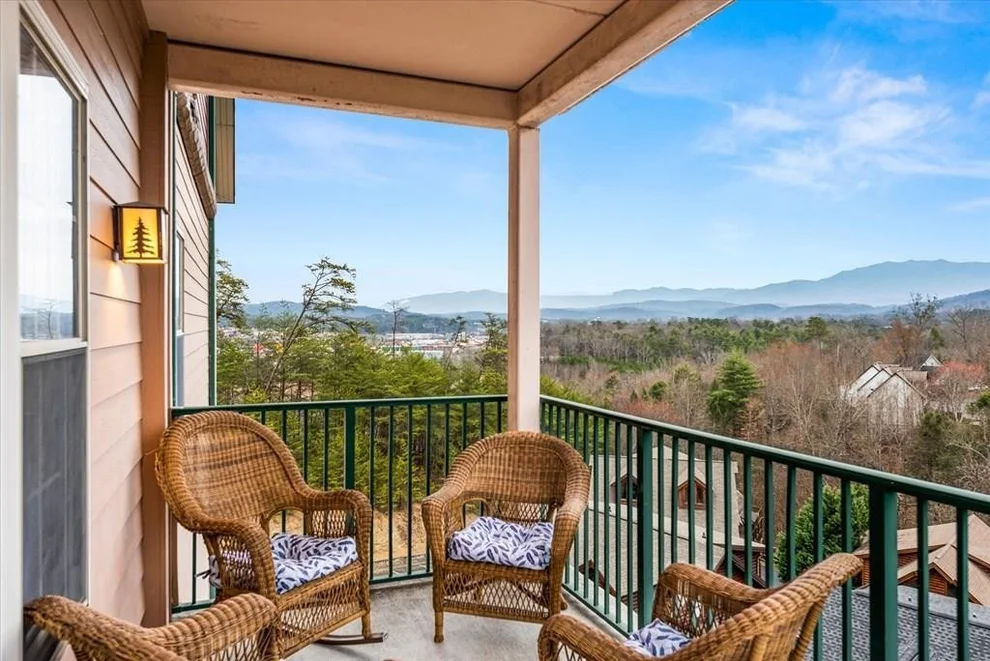 Unit for sale at 410 Big Bear Way, Pigeon Forge, TN 37863