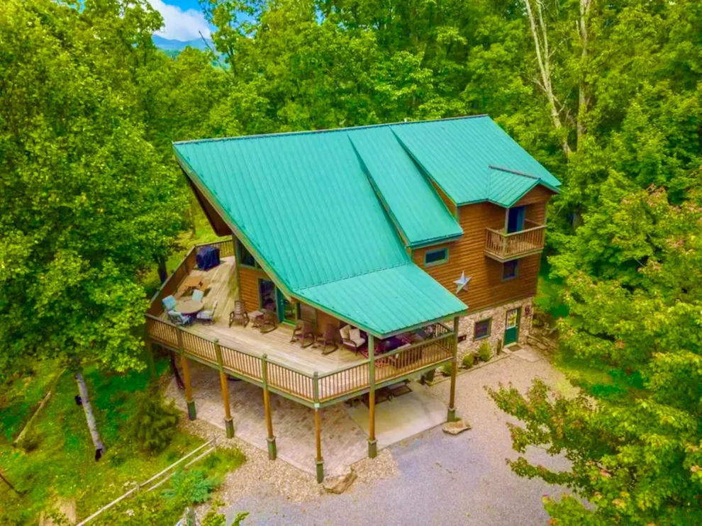 Unit for sale at 2261 Headrick Lead, Sevierville, TN 37862