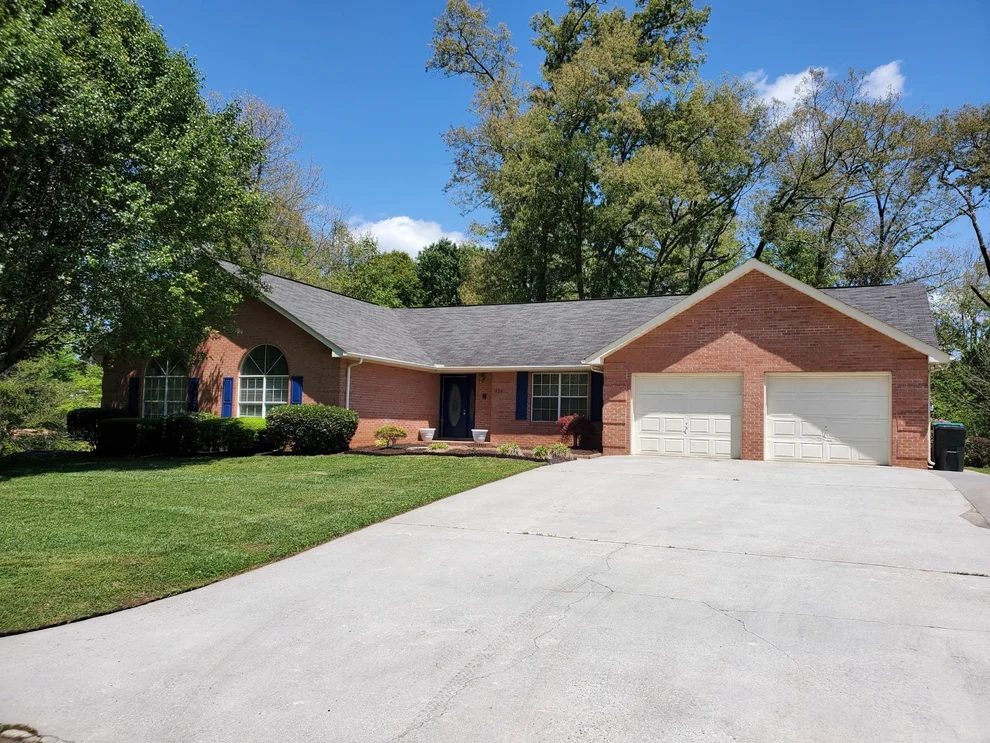 Unit for sale at 826 Pioneer Drive, Seymour, TN 37865