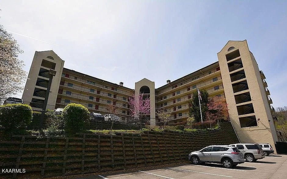 Unit for sale at 102 Baskins Creek Bypass, Gatlinburg, TN 37738