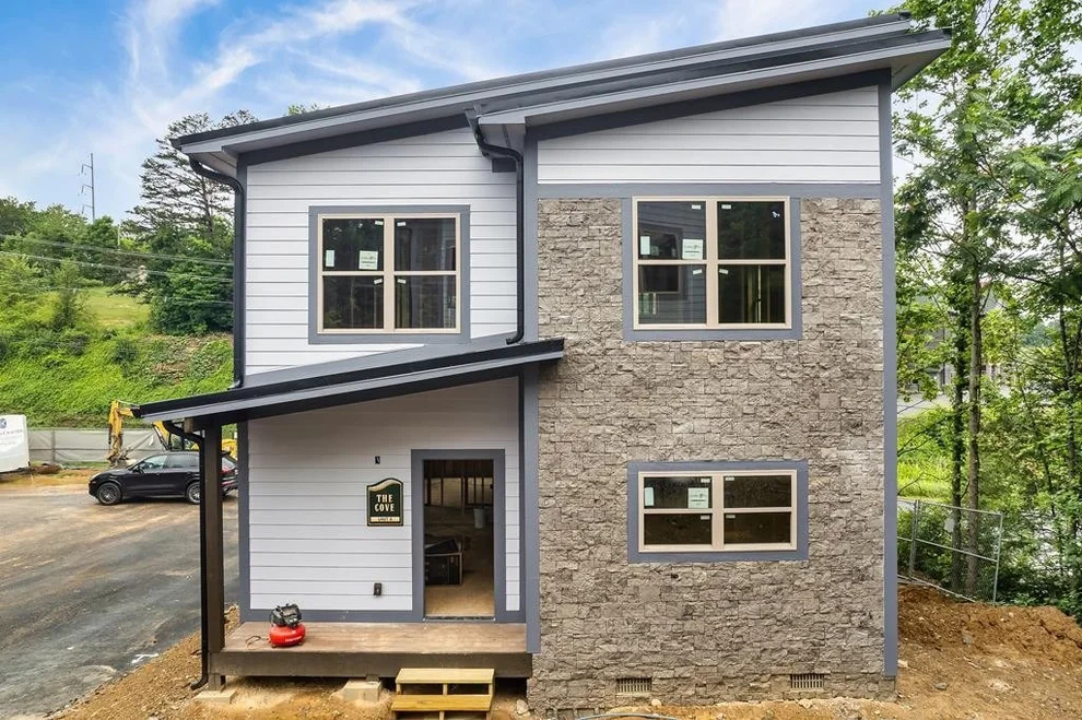 Unit for sale at 576 Dollywood Lane, Pigeon Forge, TN 37863
