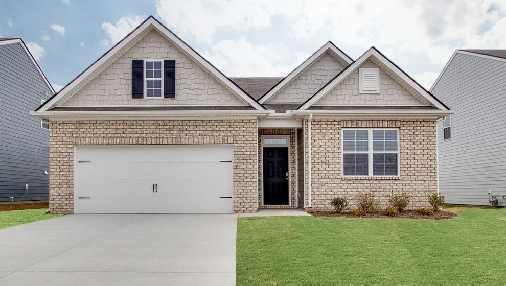 Unit for sale at 1743 Savannah Pass, Lewisburg, TN 37091