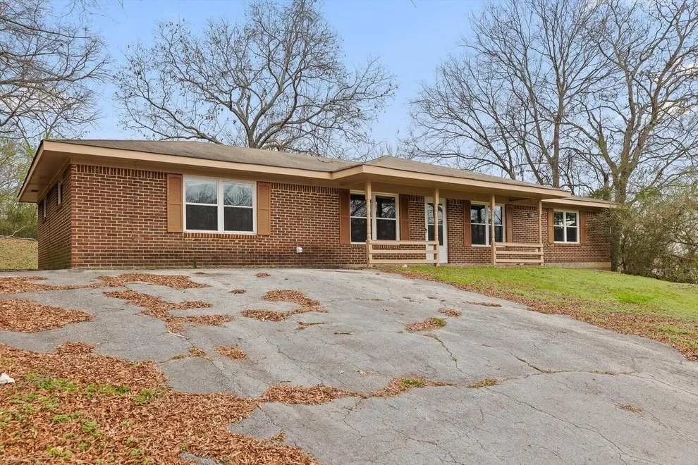 Unit for sale at 5041 Shoals Lane, Chattanooga, TN 37416