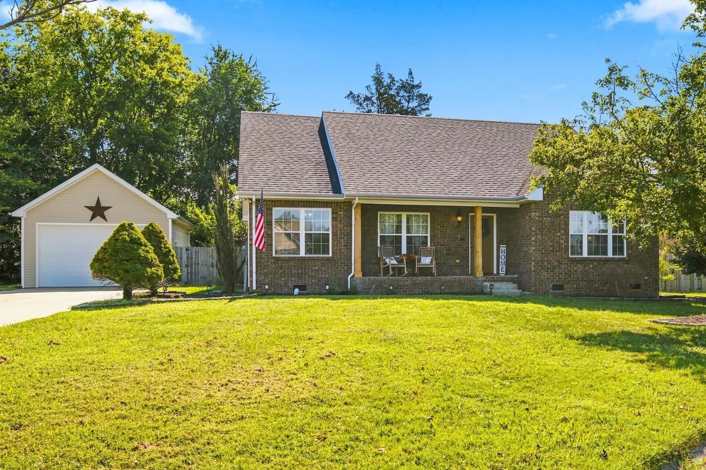 Unit for sale at 112 Eagles Nest Dr, Portland, TN 37148