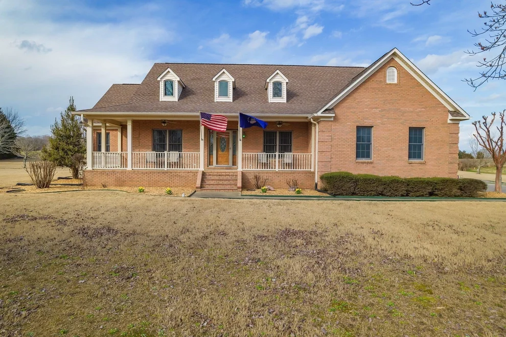 Unit for sale at 160 CEDARFIELD LN, Henderson, TN 38340