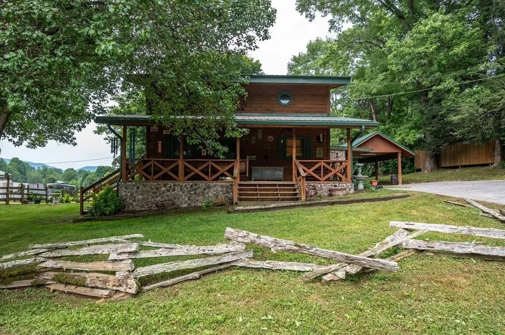 Unit for sale at 7818 Berry Williams Road, Townsend, TN 37882