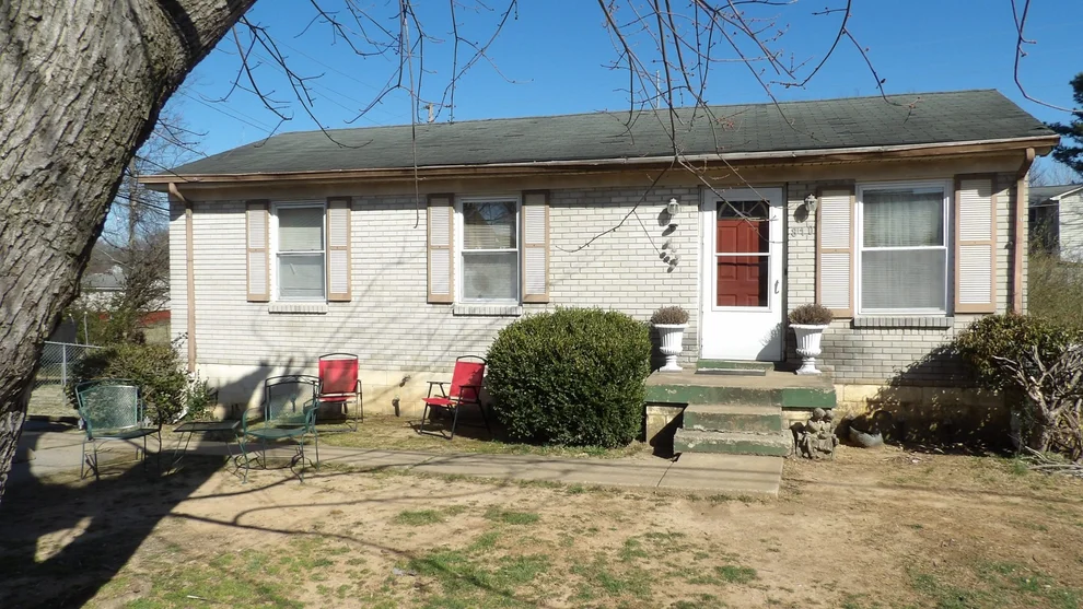 Unit for sale at 810 Josephine St, Springfield, TN 37172