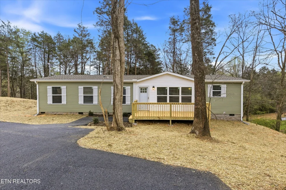 Unit for sale at 191 Pinecrest Drive, Loudon, TN 37774