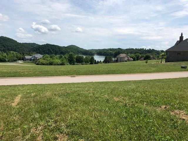 Unit for sale at 375 Hummingbird Drive, Vonore, TN 37885