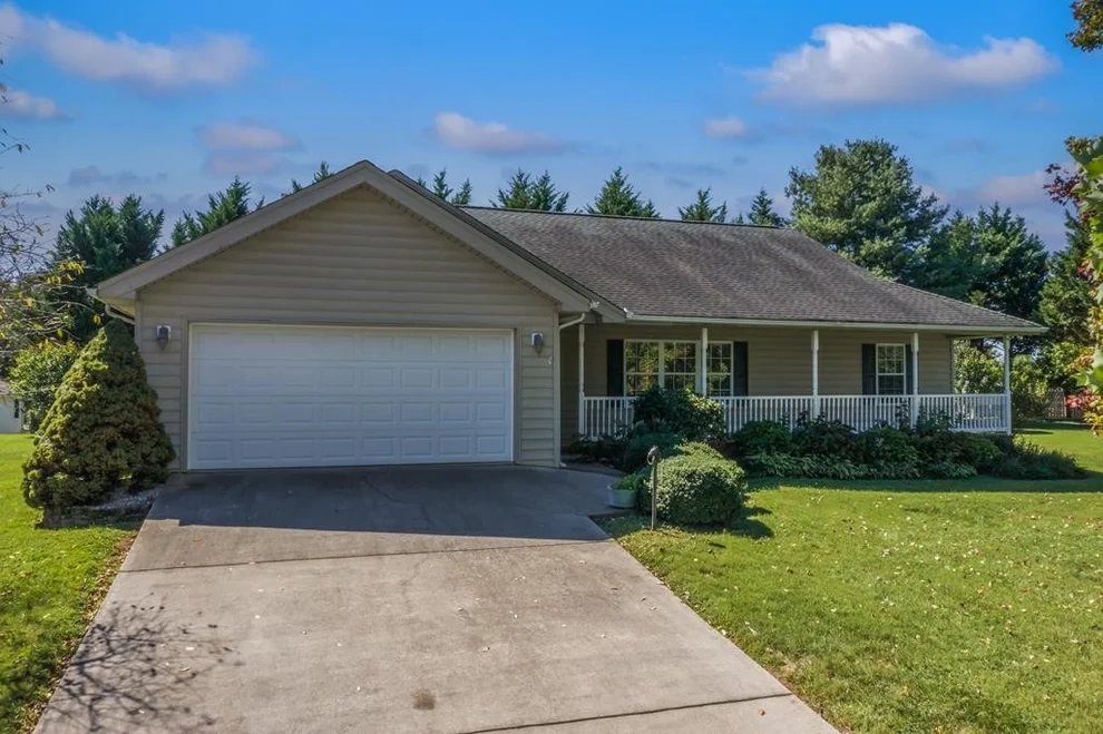 Unit for sale at 1653 Sams Drive, Dandridge, TN 37725