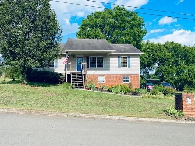 Unit for sale at 4560 Winslow, Strawberry Plains, TN 37871