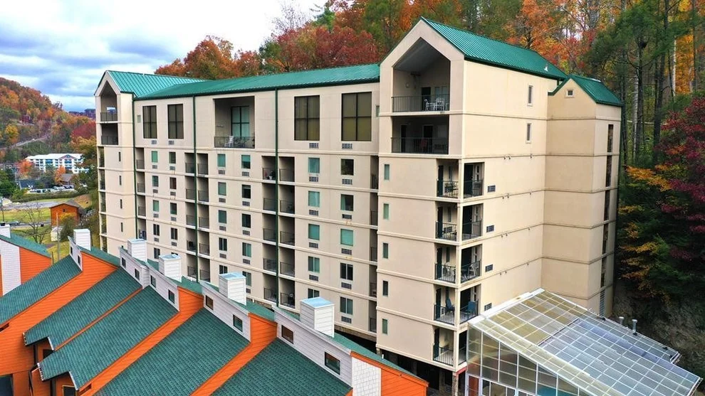 Unit for sale at 413 Baskins Creek Rd, Gatlinburg, TN 37738