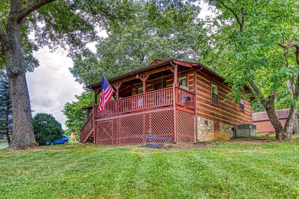 Unit for sale at 161 Four Seasons Way, Newport, TN 37821