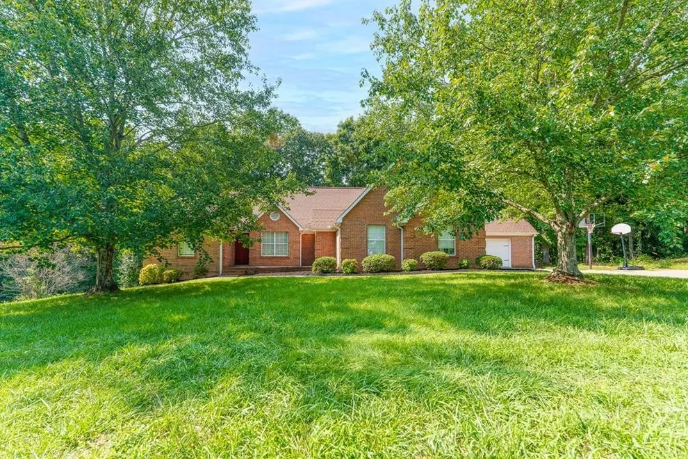 Unit for sale at 483 Casey Lane, Strawberry Plains, TN 37871
