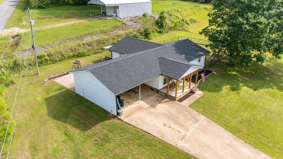Unit for sale at 131 Pettigrew St, Parsons, TN 38363