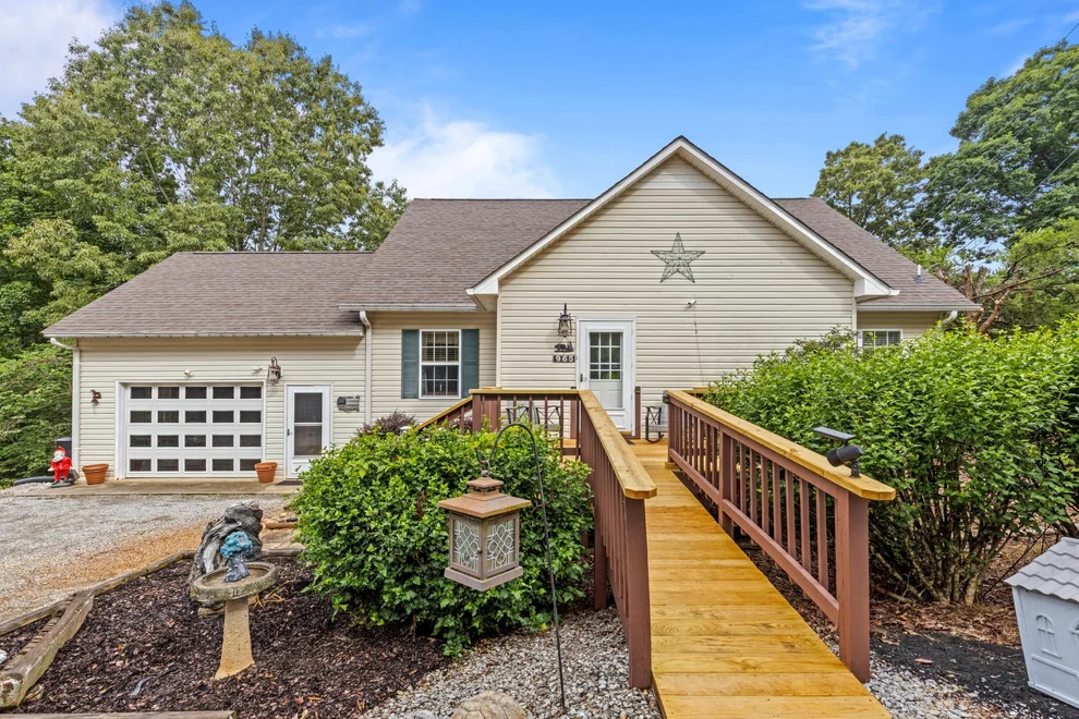 Unit for sale at 965 Lakewood Village Road, Spring City, TN 37381