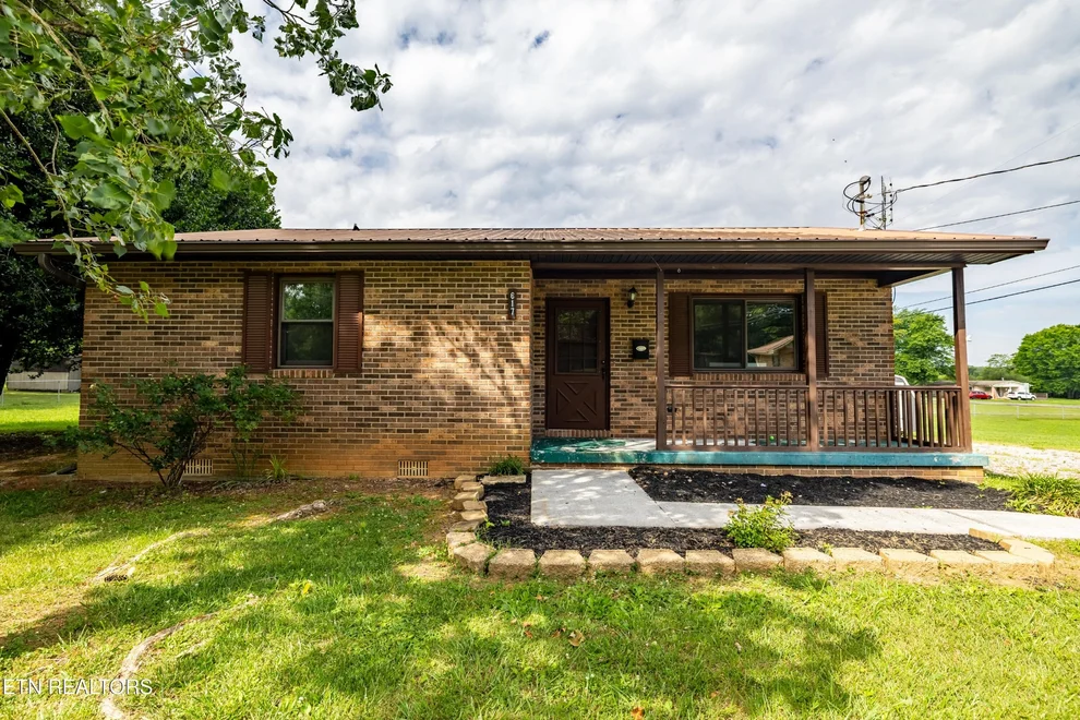 Unit for sale at 617 Dotson Memorial Rd, Maryville, TN 37801