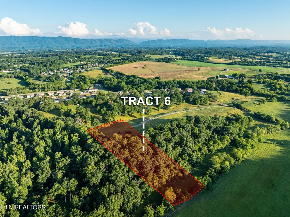 Unit for sale at 833 Franklin Crossing, Maryville, TN 37804