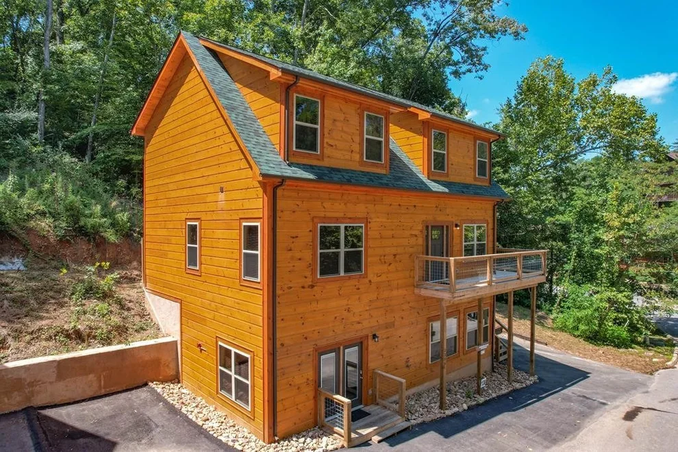 Unit for sale at 2386 ALPINE VILLAGE Way, Pigeon Forge, TN 37863