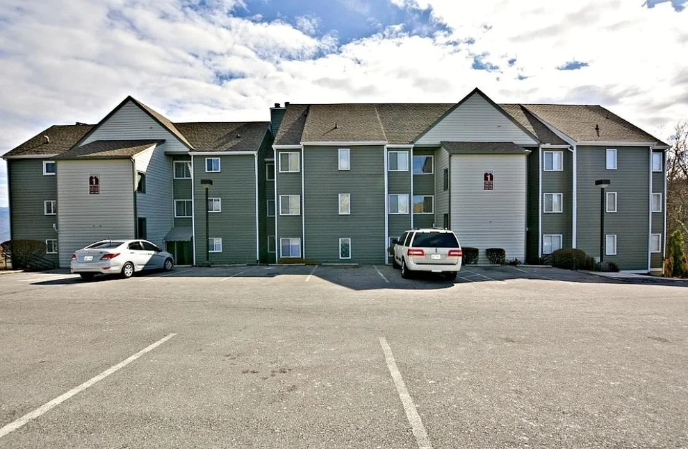 Unit for sale at 1260 Ski View Drive, Gatlinburg, TN 37738