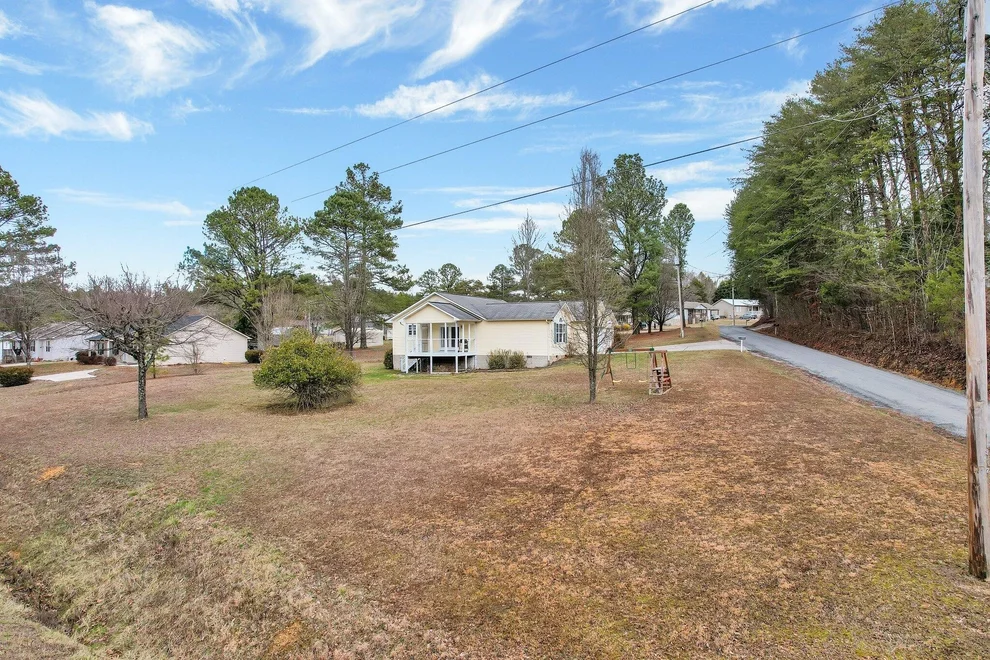 Unit for sale at 125 Porter Lake Road, Spring City, TN 37381