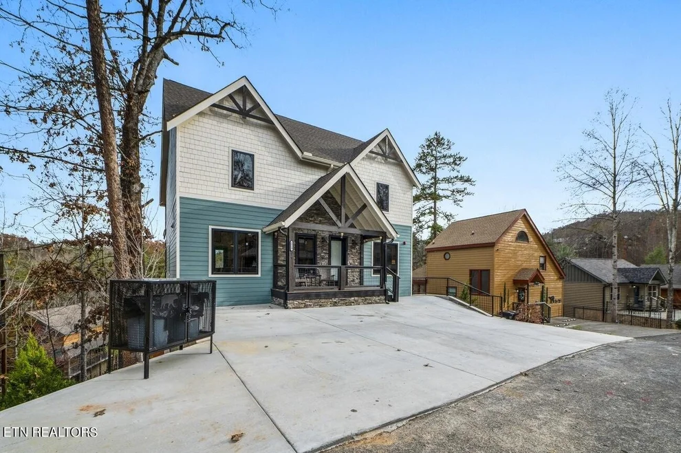 Unit for sale at 3519 Brook Stone Way, Pigeon Forge, TN 37863