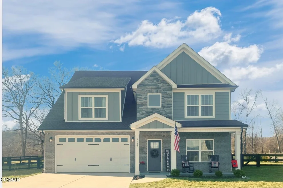 Unit for sale at 5747 Mountain Vista Lane, Maryville, TN 37804