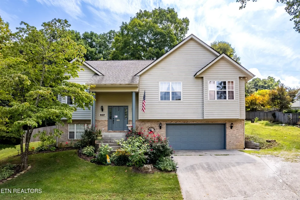 Unit for sale at 8407 Andersonville Pike, Knoxville, TN 37938