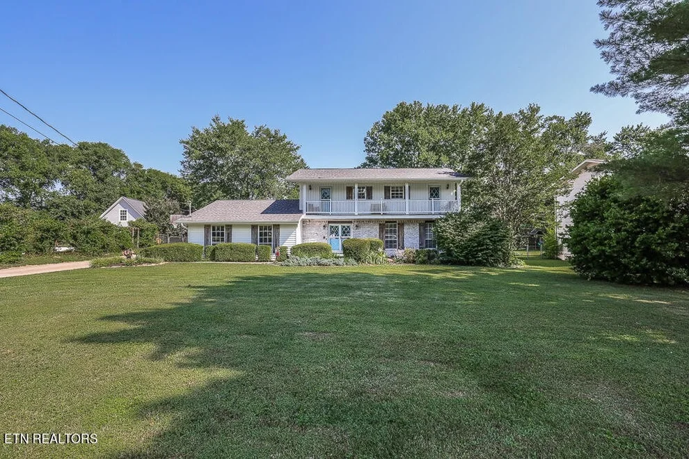Unit for sale at 9609 W Laurens Lane, Knoxville, TN 37922