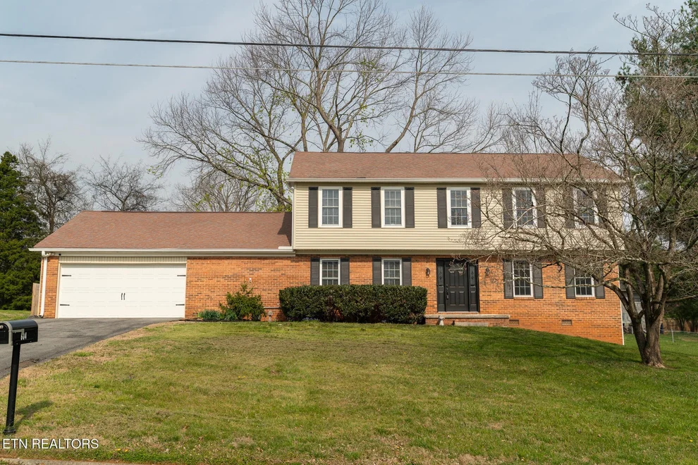 Unit for sale at 604 Fernwood Rd, Knoxville, TN 37923