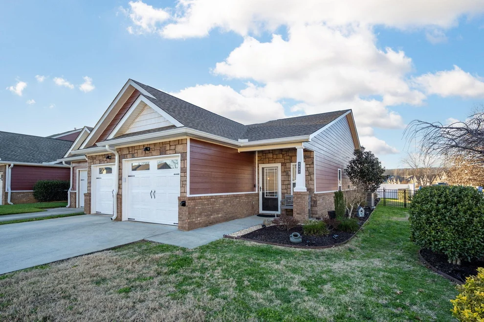 Unit for sale at 5407 Mandarin Circle, Hixson, TN 37343