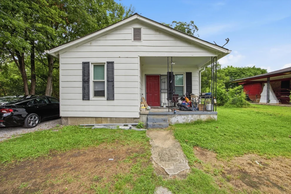 Unit for sale at 2009 Robbins Street, Chattanooga, TN 37404
